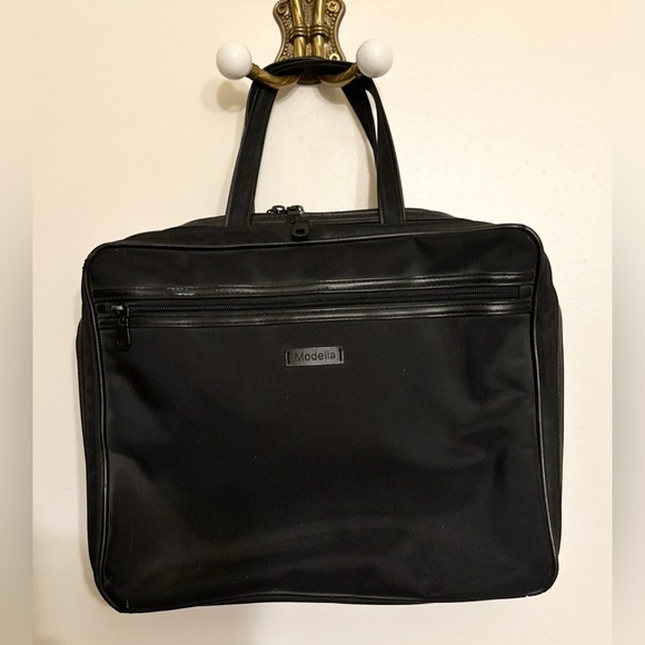 Modella Black Travel Cosmetic/Toiletry Bag - Picture 4 of 5